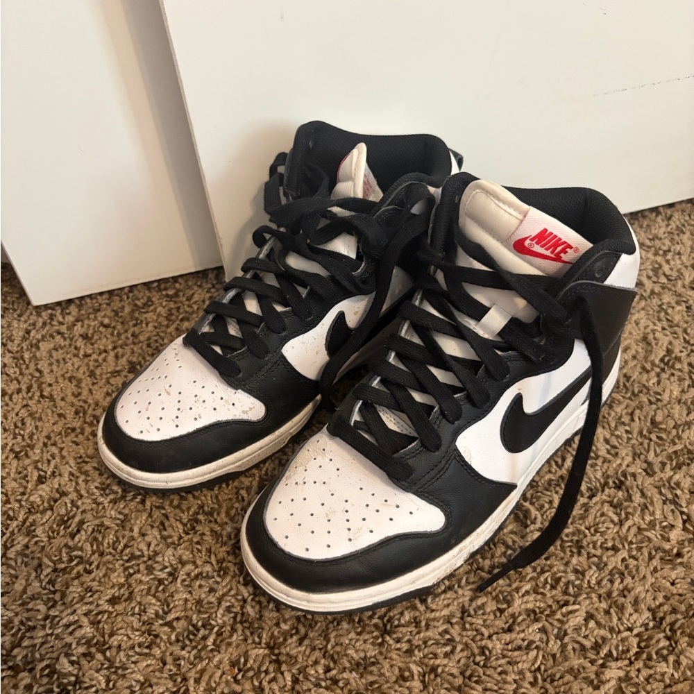 Women’s Nike Dunk High Shoes